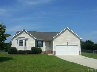 108 Hunter Ct, Four Oaks, NC 27524