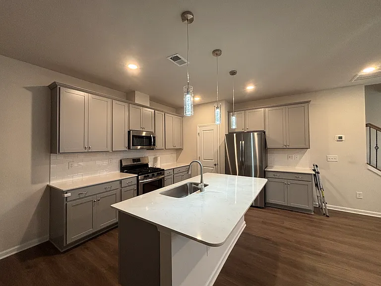 15733 Country House St — Photo 11