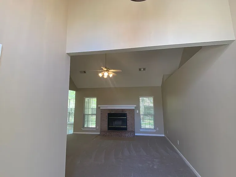 1112 Panola Cir — Photo 2