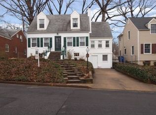 1145 N Illinois St, Arlington, VA 22205