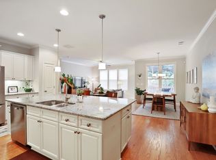 7308 Lowery Oak Dr, Roswell, GA 30075