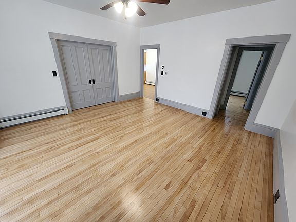 4th image of 137 Western Ave #4