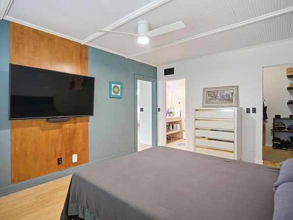 5th image of 2600 SW 22nd Avenue #906