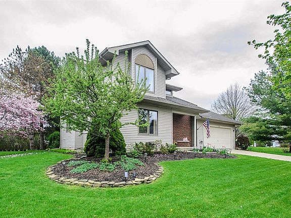 3rd image of 1370 Middlewood Dr