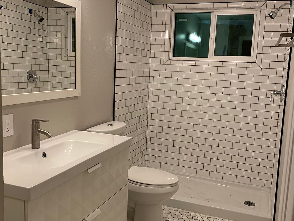 2nd image of 3129 E Palm Ln APT 2