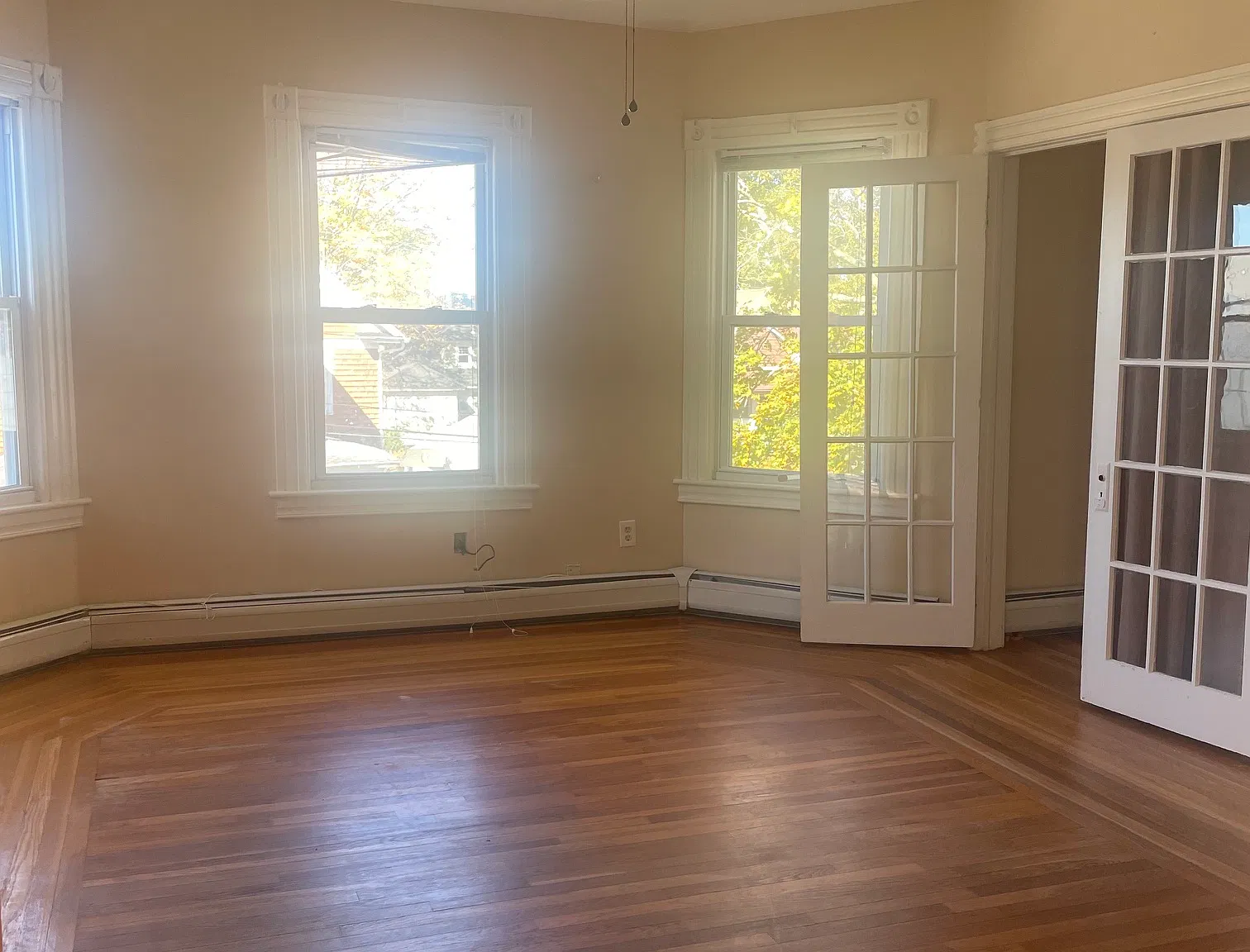 4 bed, 1.5 bath, 1700 sqft, $2,100 — Photo 4