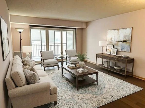 2231 Penn Pl APT 322, North Saint Paul, MN 55109