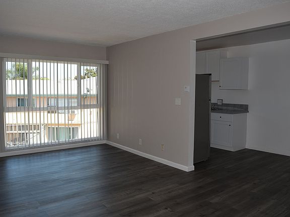 5th image of 4515 Santo Tomas Dr #10