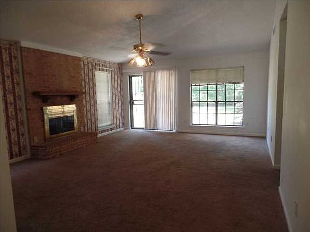 2nd image of 3464 Cross Creek Dr