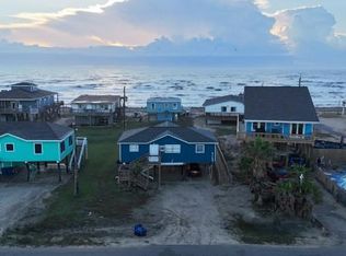 415 Seashell Dr, Freeport, TX 77541