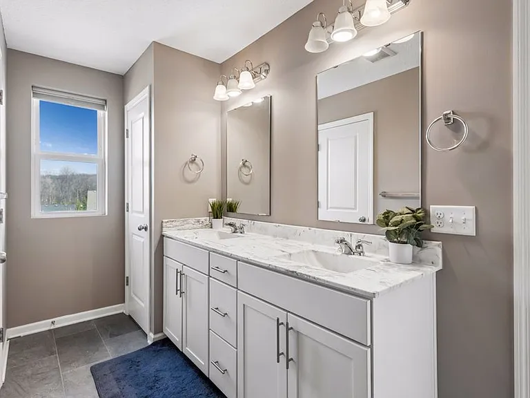 573 Satori Way — Photo 22