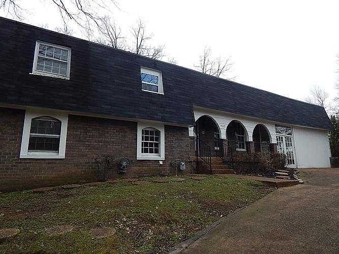 507 Shady Oak Dr