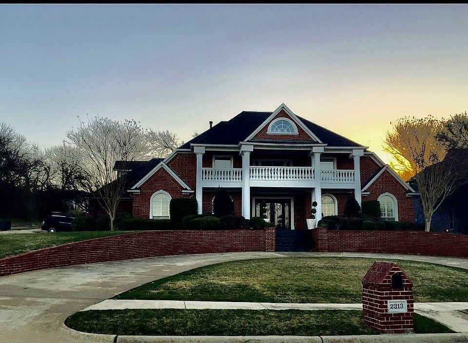 1st image of 2313 Lafayette Dr
