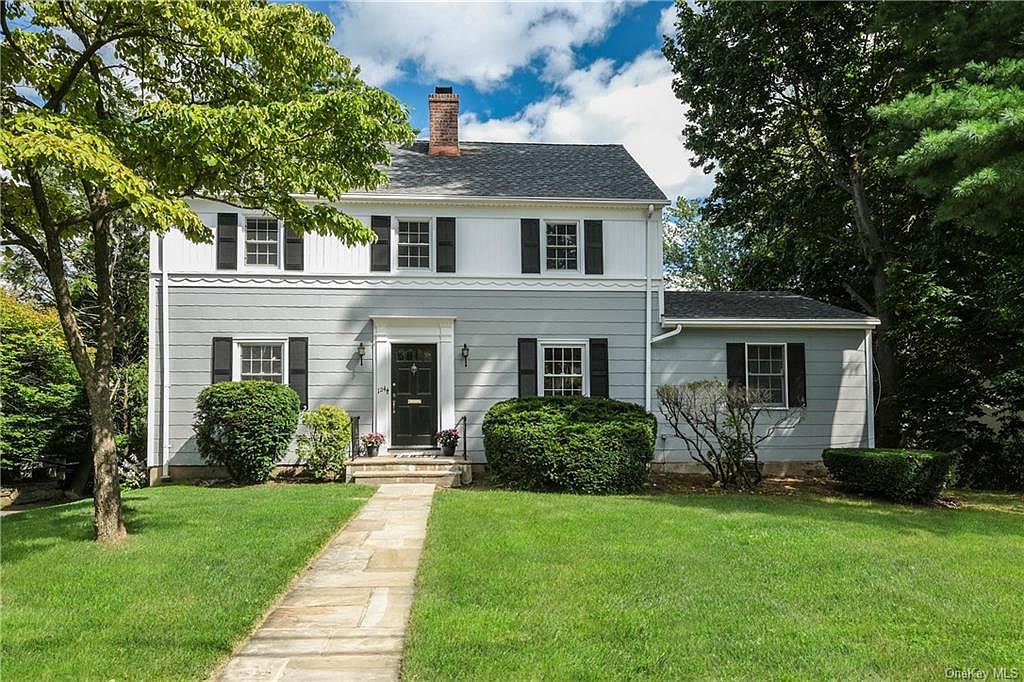 124 Siwanoy Boulevard, Eastchester, NY 10709 Zillow