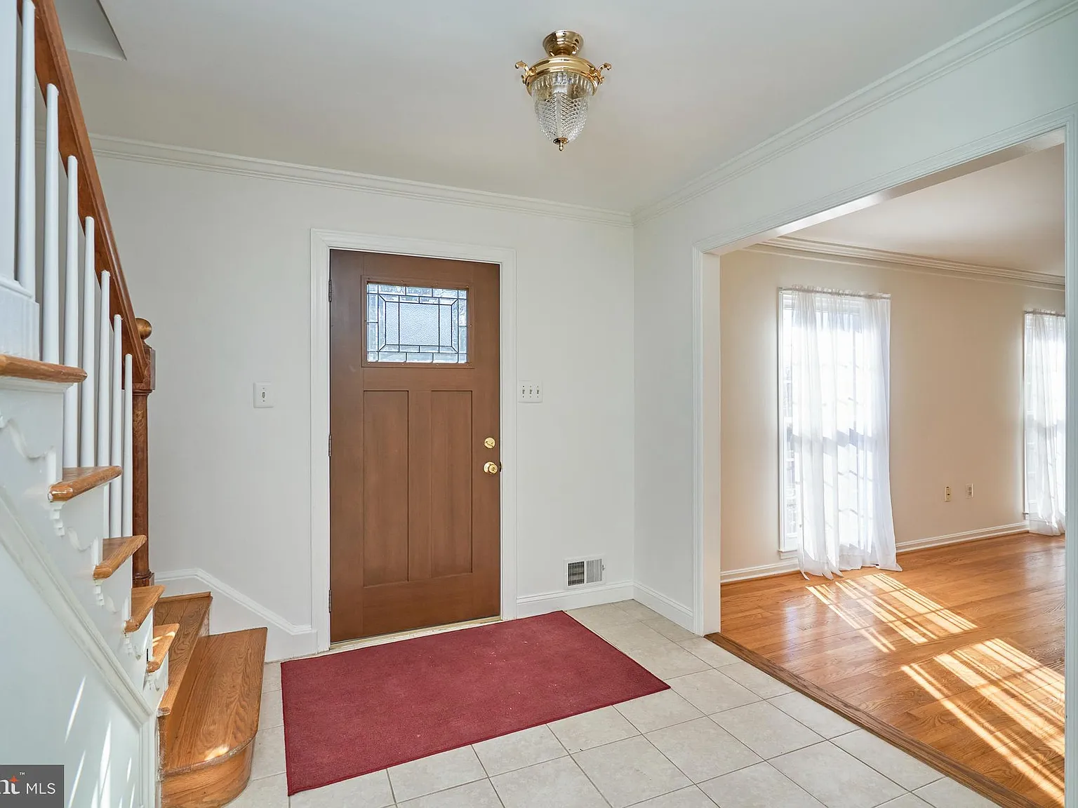 5 bed, 3.5 bath, 2522 sqft, $6,500 — Photo 3
