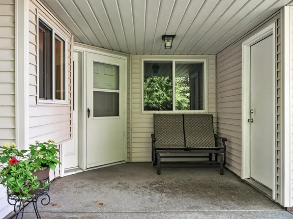 8709 Norway St NW, Coon Rapids, MN 55433