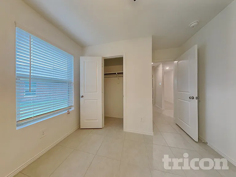 700 Odlozil Ln — Photo 14
