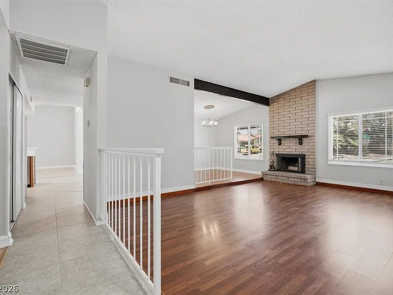 5389 Kalmia Dr — Photo 4