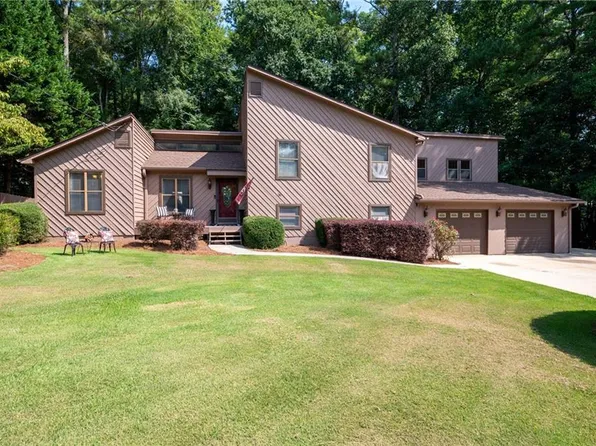 2103 Ravenwood Cir, Marietta, GA 30066