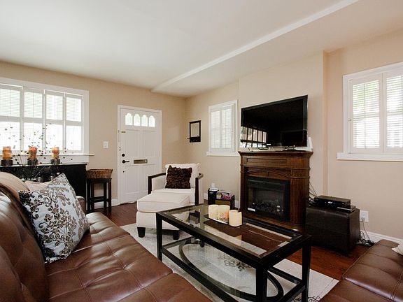 4th image of 2990 Clay St APT 01