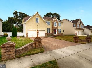 27 Conifer Way, Sicklerville, NJ 08081