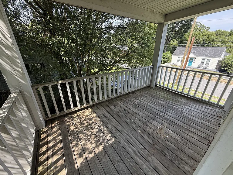 56 Hillcrest Ave SE #3 — Photo 3