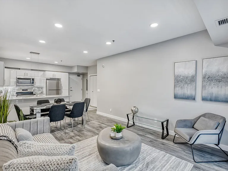 1515 Warde Ave — Photo 11