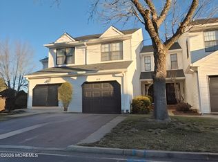 152 Chestnut Way #15-2, Englishtown, NJ 07726