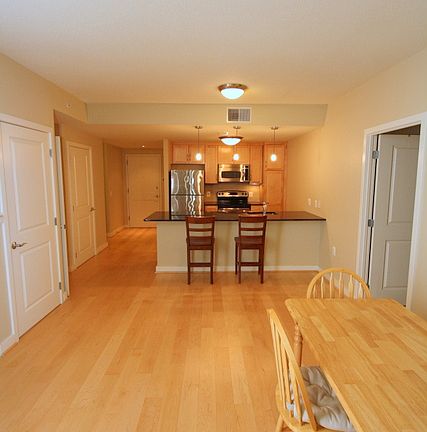 Livind/Dining Room