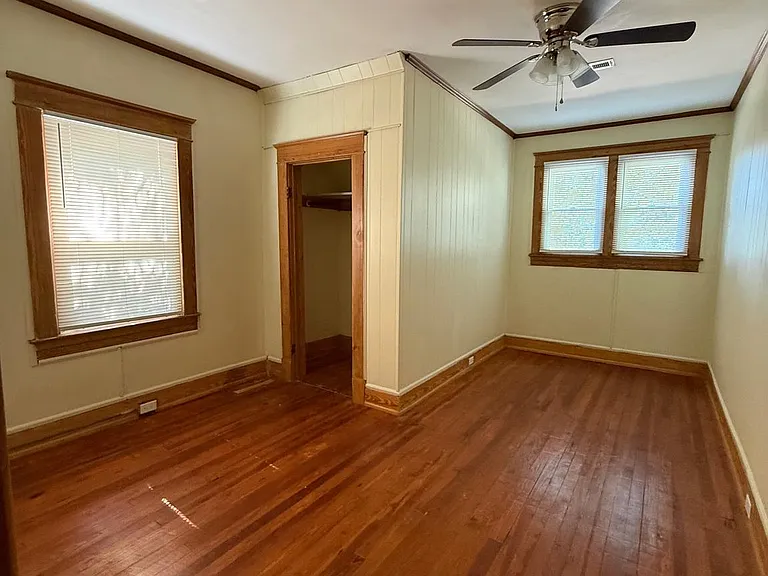 4007 Bateman Ave — Photo 9