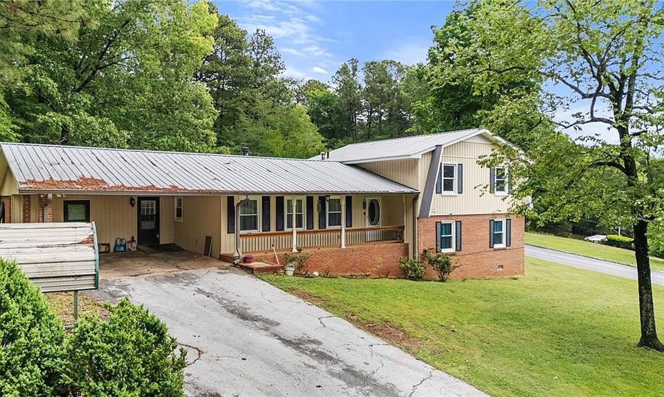 1st image of 301 Briarwood Dr