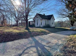 1999 S Yankeetown Rd, Boonville, IN 47601