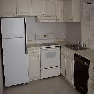4th image of 2606 S Xanadu Way Unit B