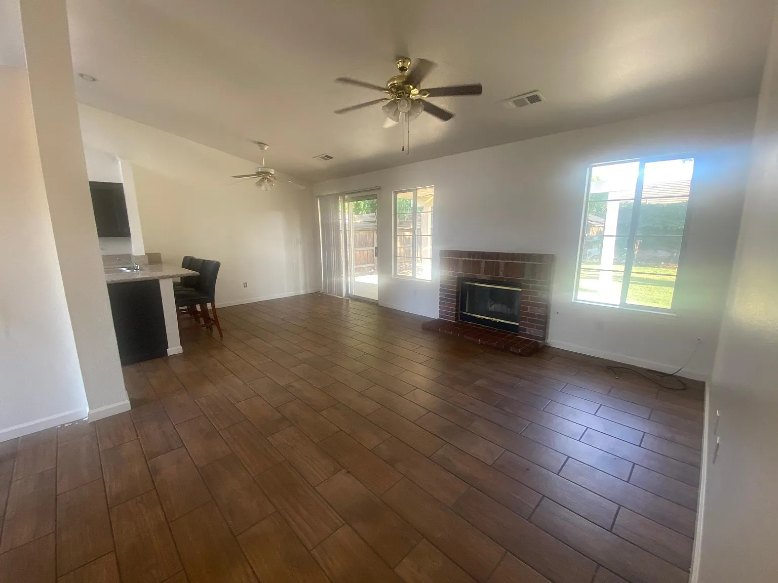 5509 W Evergreen Ct — Photo 3