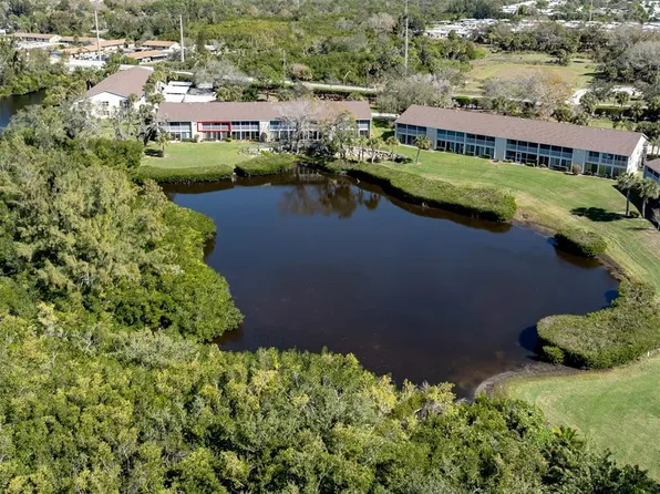 831 Waterside Dr Unit 205, Venice, FL 34285