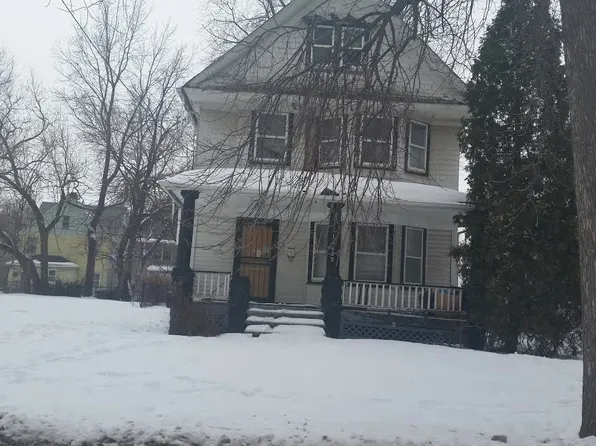 10625 Englewood Ave, Cleveland, OH 44108