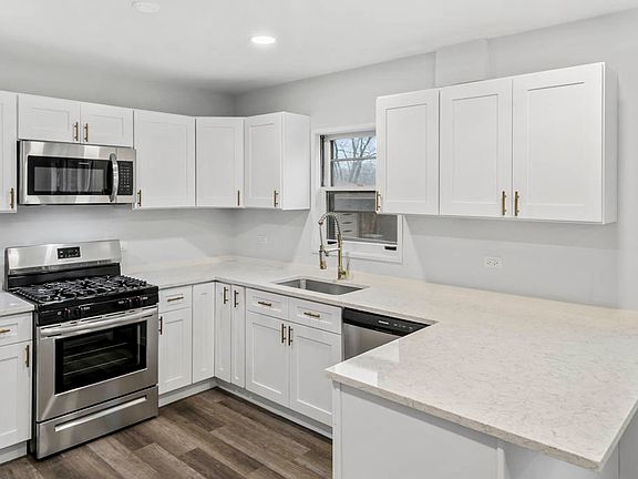 5th image of 8709 S Fairfield Ave