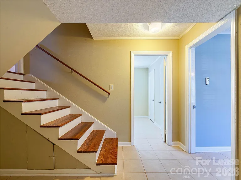 4917 White Oak Rd — Photo 25