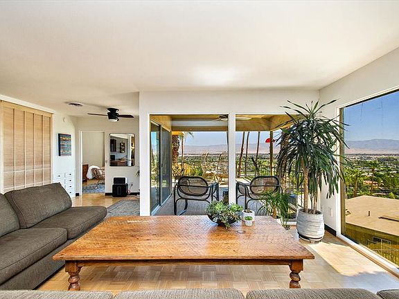 4th image of 2112 Southridge Dr