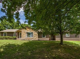 24650 Hospital Dr, Paola, KS 66071