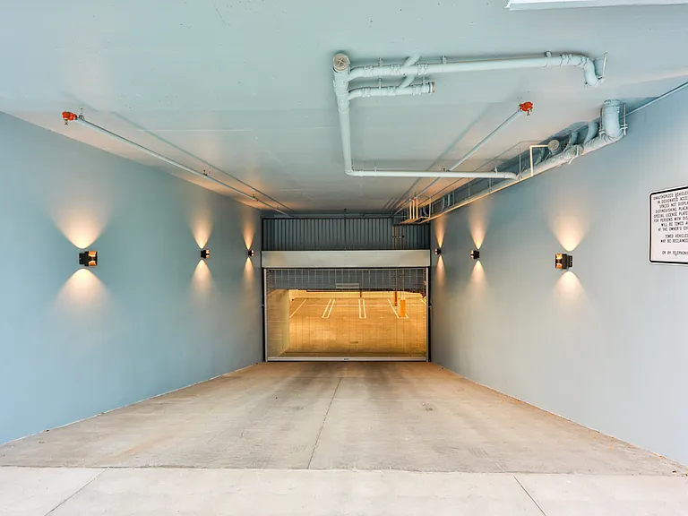 900 N Wilcox Ave #105 — Photo 55