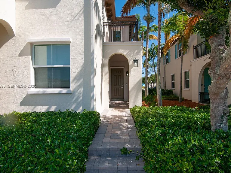 4357 Cascada Cir #4357 — Photo 6