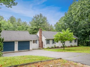 109 Richardson Rd, North Chelmsford, MA 01863