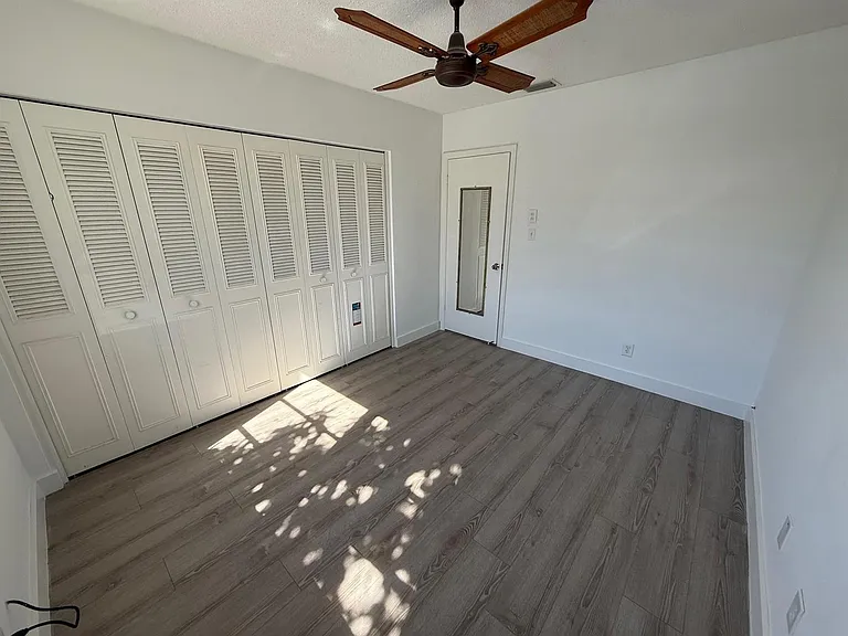 6805 NW 75th Dr — Photo 15