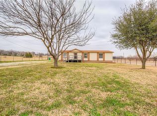 5600 Farris Rd, Denton, TX 76208