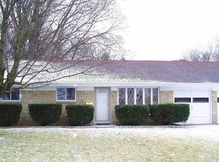 5233 Darlene Dr, Toledo, OH 43615