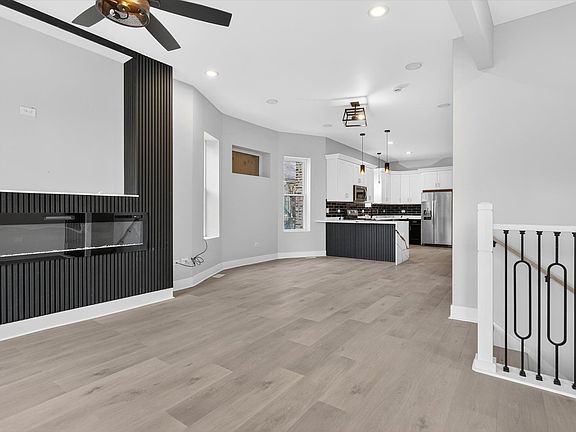 3rd image of 7238 S Union Ave