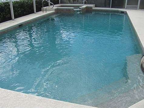 3rd image of 23141 Oakglen Ln