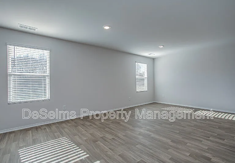 2206 Yearling Dr — Photo 7