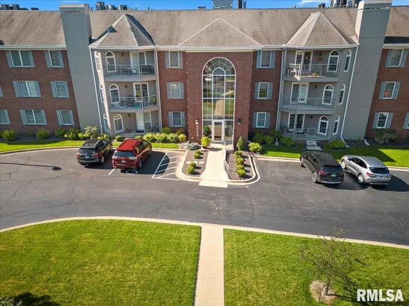 5200 N Knoxville Ave APT 207S, Peoria, IL 61614